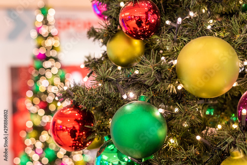 Bunter Weihnachtsbaum