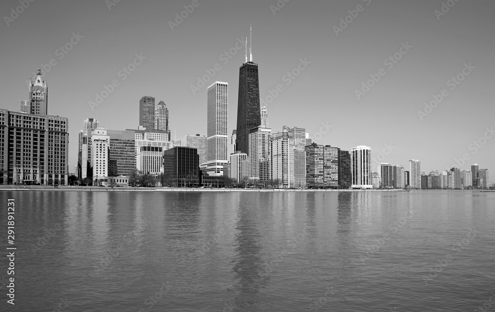 Black and white Chicago city skyline