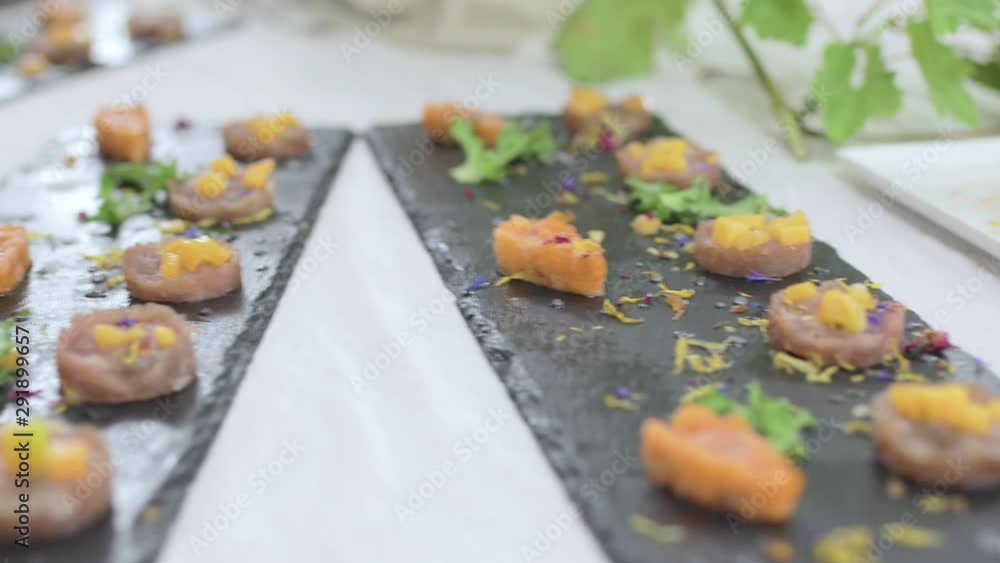 tartara di salmone, di tonno e di pesce spada tartara di salmone, di tonno e di pesce spada