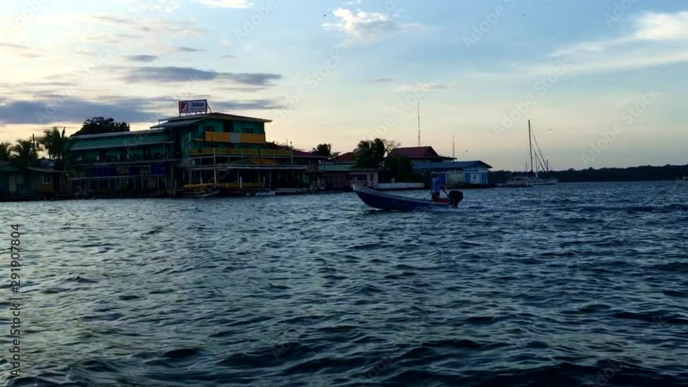 Sunset boat ride in Bocas del Toro Caribbean Panama at sunset 1 Sunset boat ride in Bocas del Toro Caribbean Panama at sunset 1