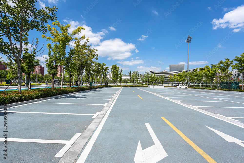 Fototapeta premium parking lot in park