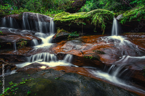 Fototapeta Naklejka Na Ścianę i Meble -  Tadvimanthip waterfall in Phulangka national park Thailand
