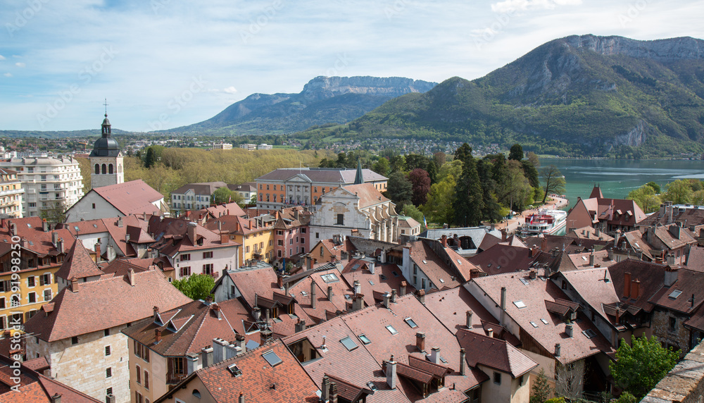 Fototapeta premium Vue sur les toits d'Annecy