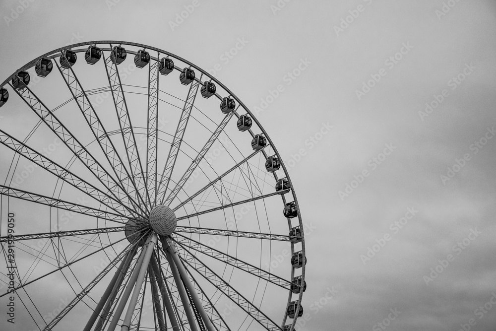 ferris wheel black and white