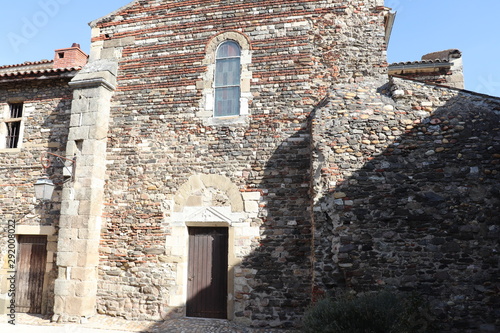 Eglise Saint Mayol dans le Village de Ternay - Département du Rhône - France - Extérieur de l'église photo