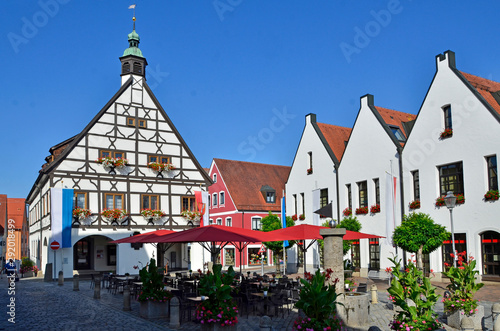 Wallpaper Mural Rathaus am Marktplatz, Krumbach Torontodigital.ca