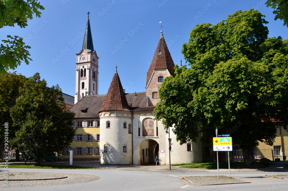 Oberes Tor mit Pfarrkirche, Weißenhorn