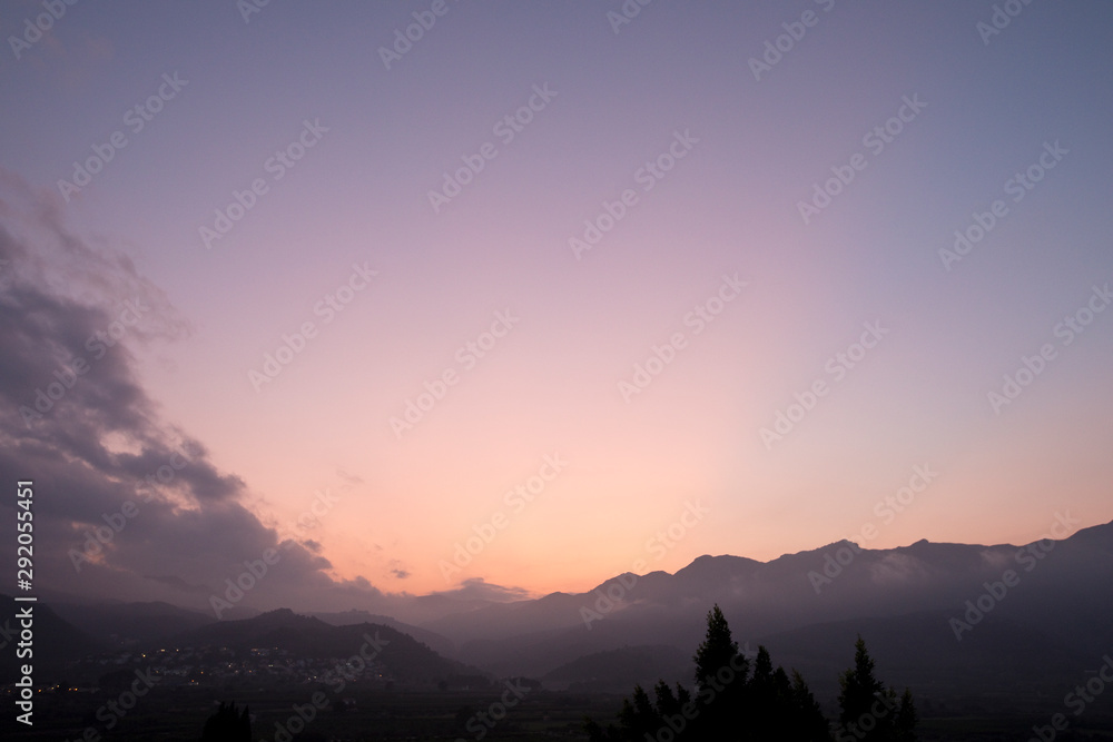 Obraz premium Mountain landscape at dusk