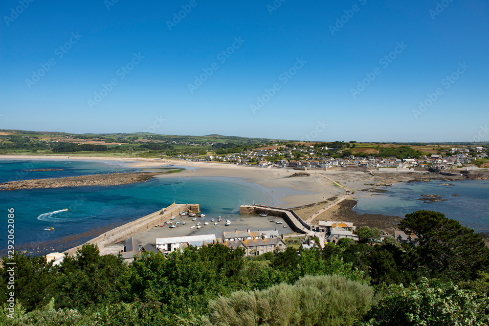 Obraz premium View towards the beach at Marazion, Cornwall