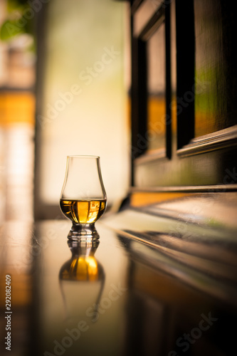 Glencairn whisky glass photo