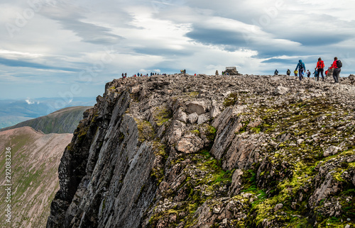 Obraz na plátně People hike on the Ben Nevis summit, in the Scottish Highlands