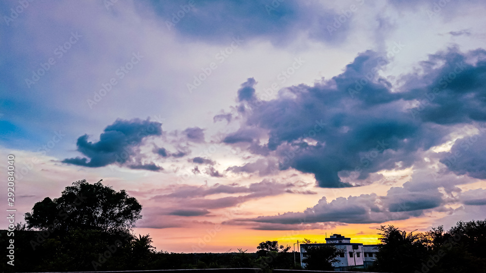 Obraz premium Our local sunset with colourful sky