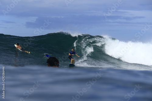 Surfen in El Tunco, El Salvador