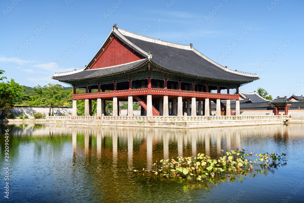 Scenic view of Gyeonghoeru Pavilion and Gyeongbokgung Palace