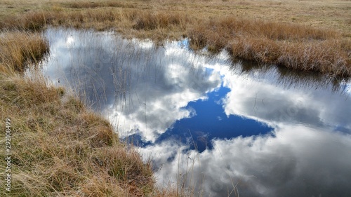 Nubes reflejadas © Raul