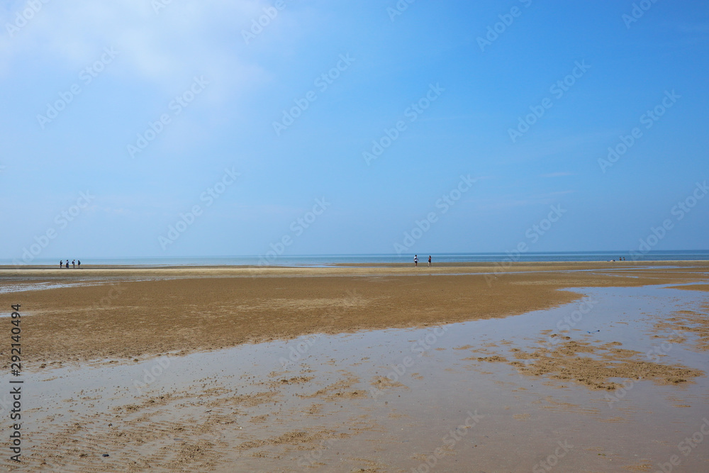  It is the coast of Japan. The place is titibugahama in Kagawa