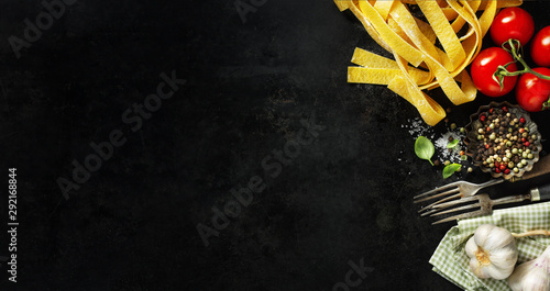 Fotografia, Obraz Italian food background with ingredients