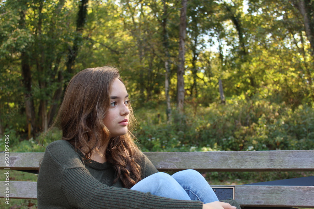 Obraz premium Girl on Bench