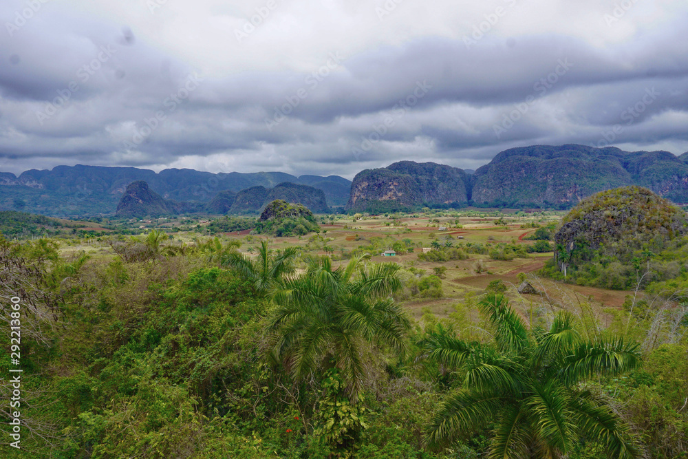 Obraz premium Cuban Countryside 