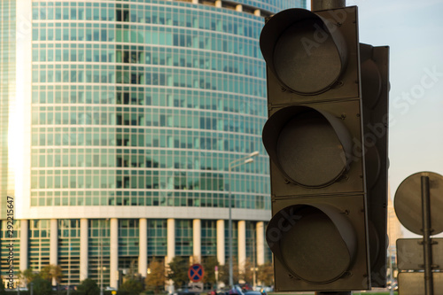 Obraz na płótnie Moscow, Russia - September 12, 2019: old traffic light at a dead end. Urban landscape w salonie