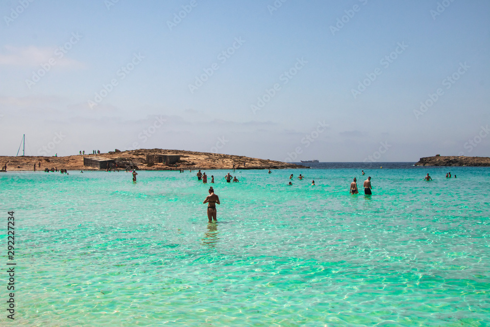 Fototapeta premium couple on the beach formentera