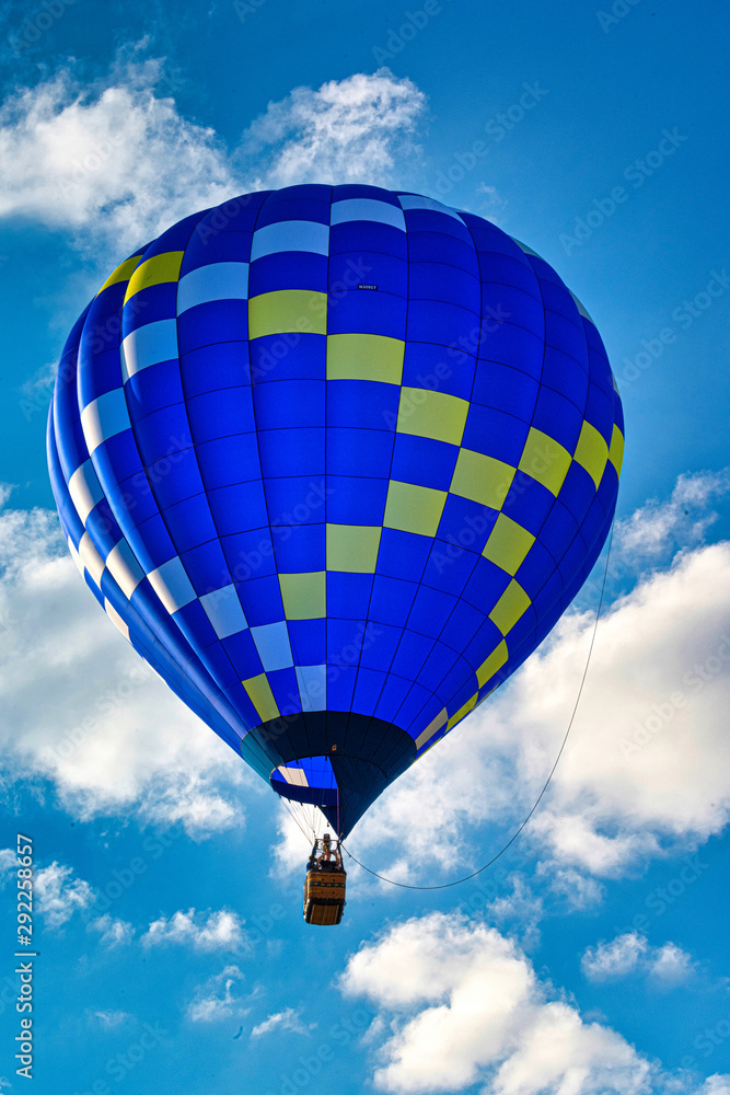 Fototapeta premium Hot Air Balloon on a Summer Day