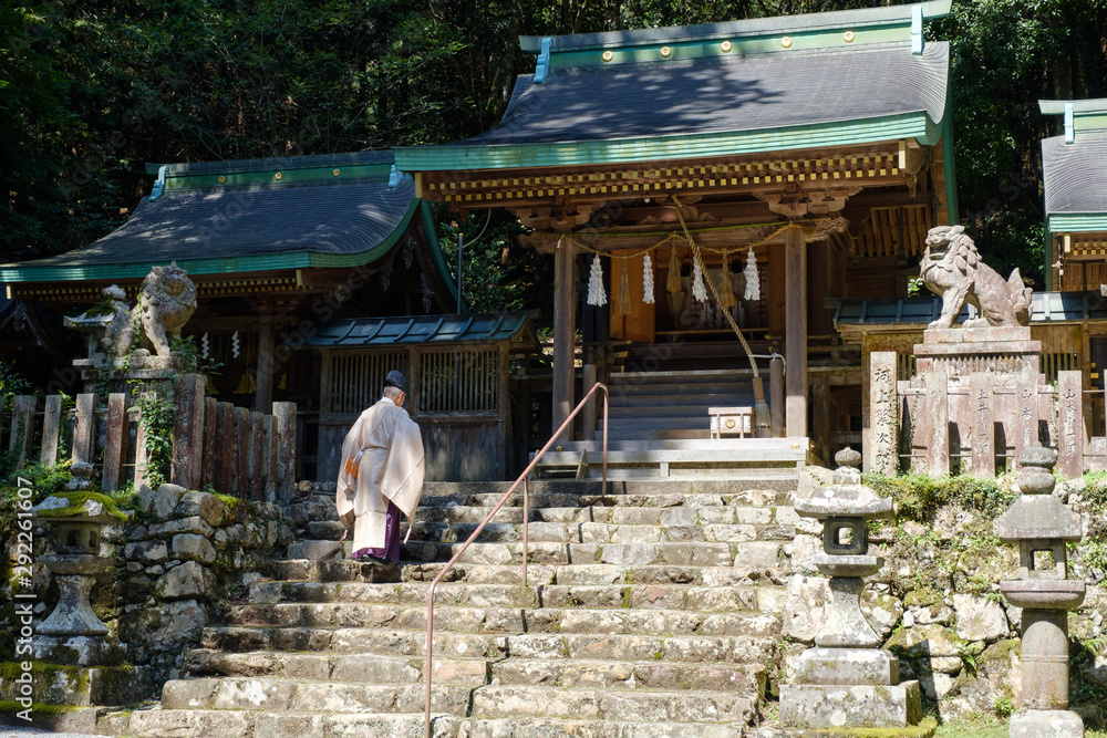 Obraz premium ご祈祷 お祓い 祈り お宮参り 七五三 神社