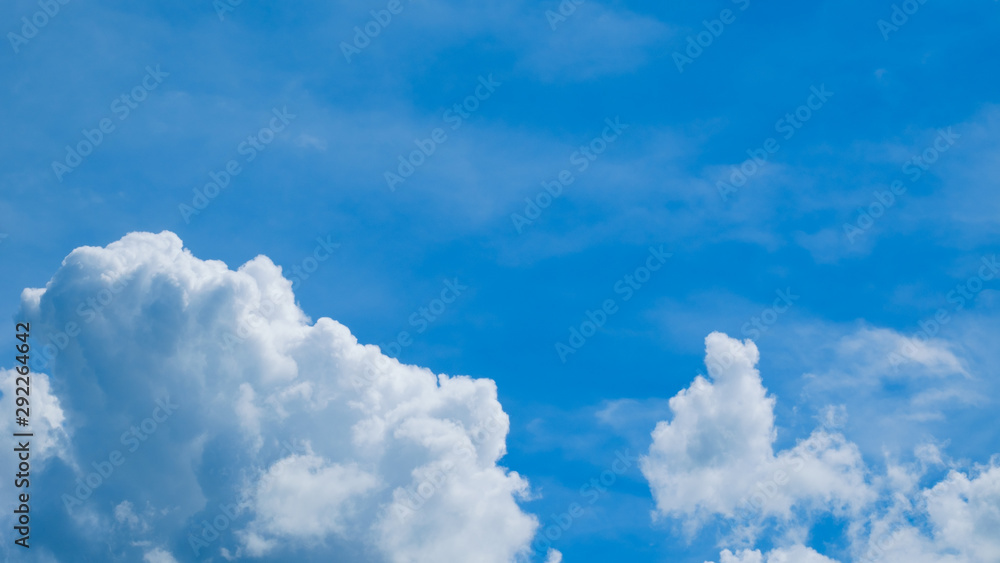 写真素材 青空空夏の空背景背景素材9月コピースペースstock Photo Adobe Stock 写真素材 青空空夏の空背景背景素材9月コピースペースstock Photo Adobe Stock