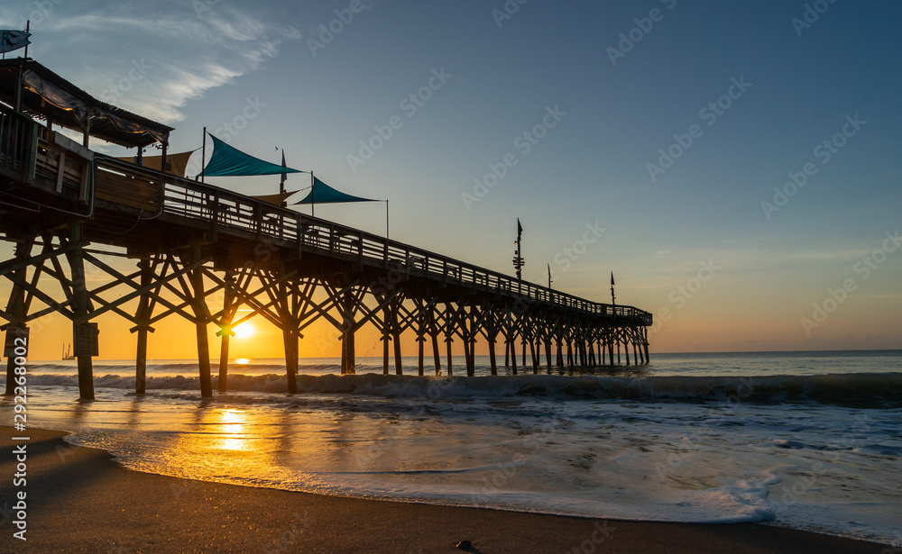 Fototapeta premium pier at sunset