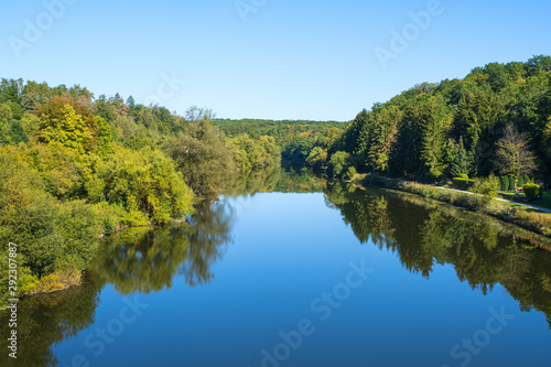 Die Lahn im Herbst