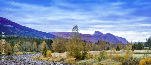 Masyw górski w okolicach Hemsedal w regionie, gminie Buskerud w Norwegii © Dreamnordno