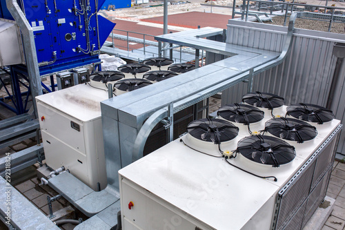 Φωτογραφία External infrastructure of the microclimate support system at a large industrial site