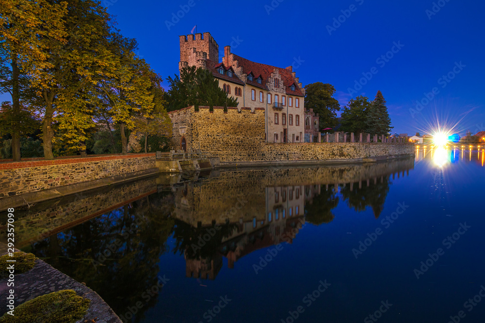 Wasserschloss Flechtingen zur blauen Stunde 2