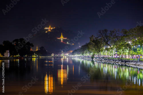 Obraz na plátně MANDALAY/MYANMAR(BURMA) - 29th July, 2019 : Mandalay is the second-largest city in Myanmar, after Yangon