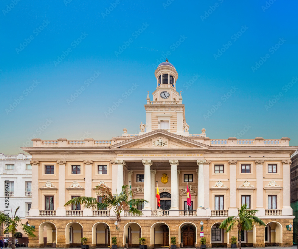 Obraz premium Square of San Juan de Dios and the City Hall of Cadiz