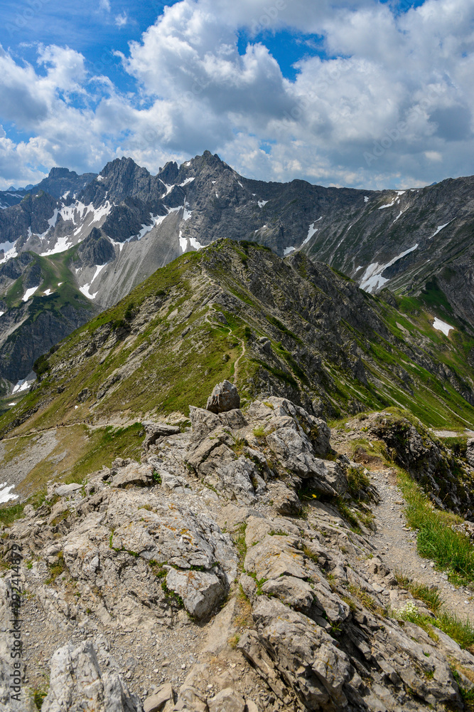 Obraz premium Kleinwalsertal Berge Natur