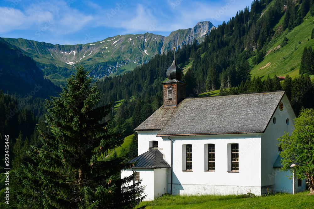 Kleinwalsertal Berge Natur Kirche