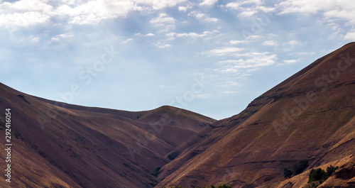 path in the mountains