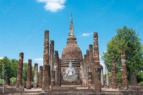 Canvas Print Sukhothai, Thailand - Apr 08 2018: Wat Sra Sri in Sukhothai Historical Park, Sukhothai, Thailand