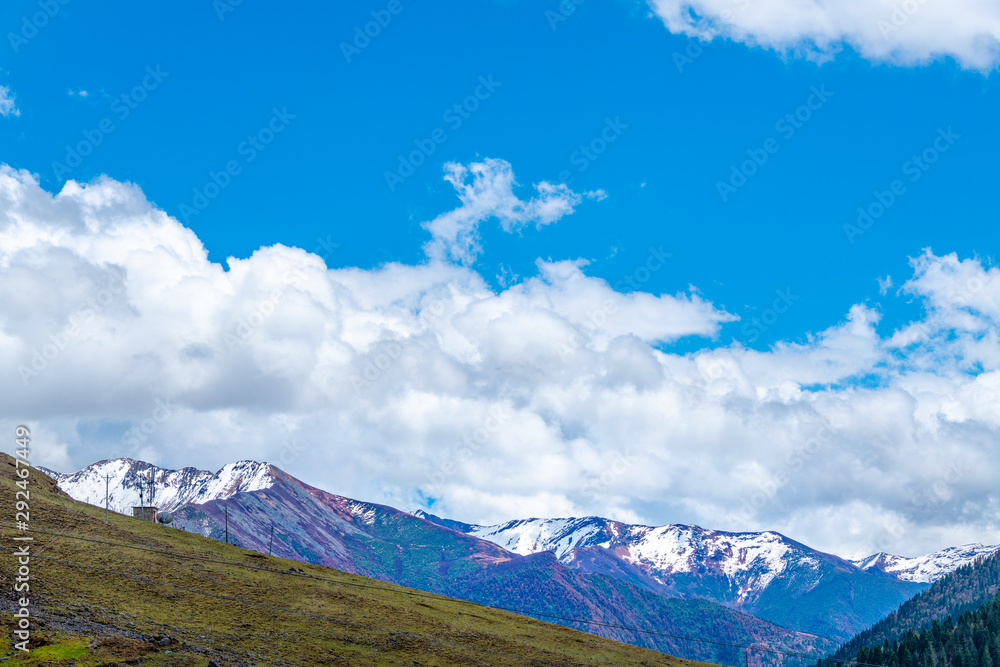 Natural beauty mountains of western China's Sichuan province Natural beauty mountains of western China's Sichuan province