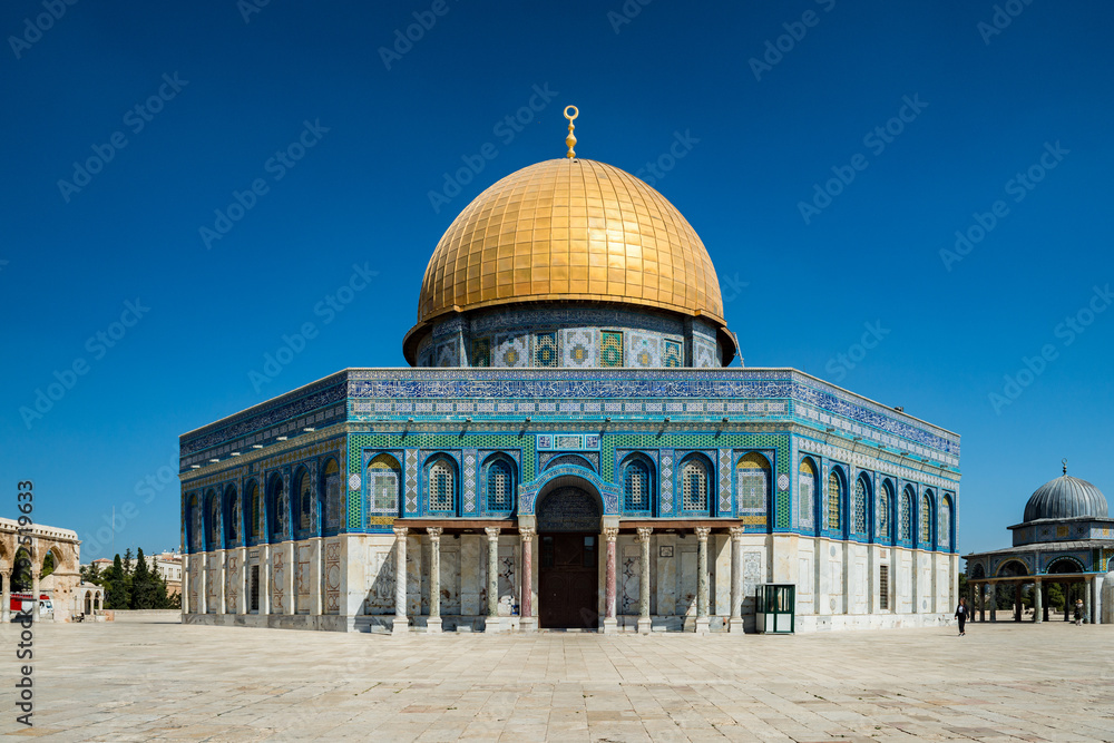Fototapeta premium dome of the rock in jerusalem