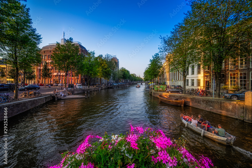 Amsterdam scene canal 
