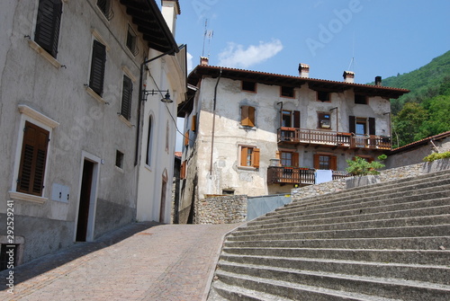 Die Gemeinde Tenno liegt oberhalb des nördlichen Gardasees in der Region Trentino im Norden Italiens und gilt als eine der schönsten mittelalterlichen Gemeinden des gesamten Landes 