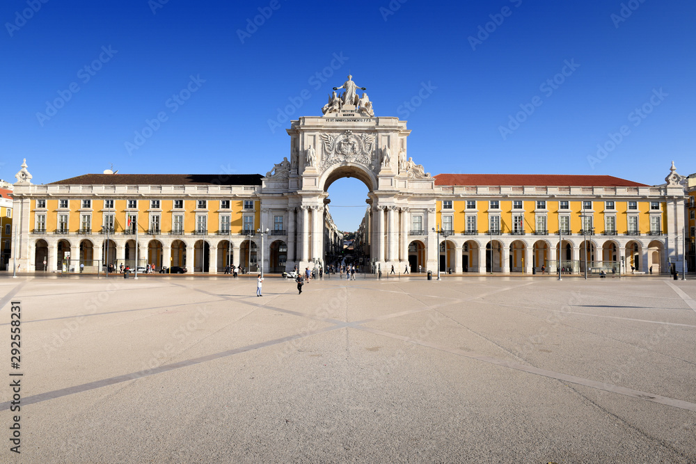 Rua Augusta Arch and statue of King Jose I. next to the Praça do Comércio (Commerce square) in Lisbon, Portugal