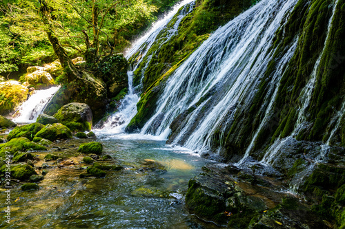Fototapeta Naklejka Na Ścianę i Meble -  Toby waterfall in the middle of nature
