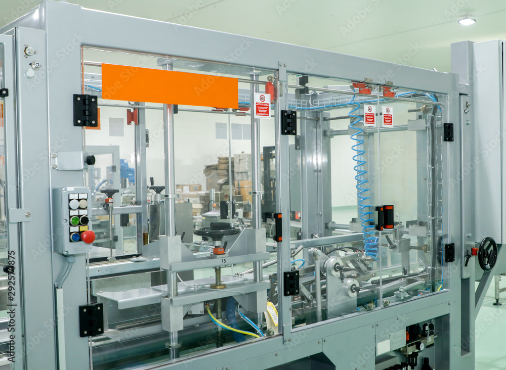Close up crate forming machine Close up crate forming machine