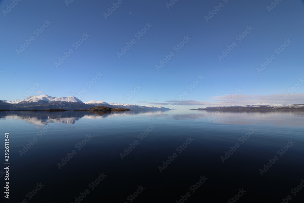 Fototapeta premium Canal Beagle Ushuaia Patagonia