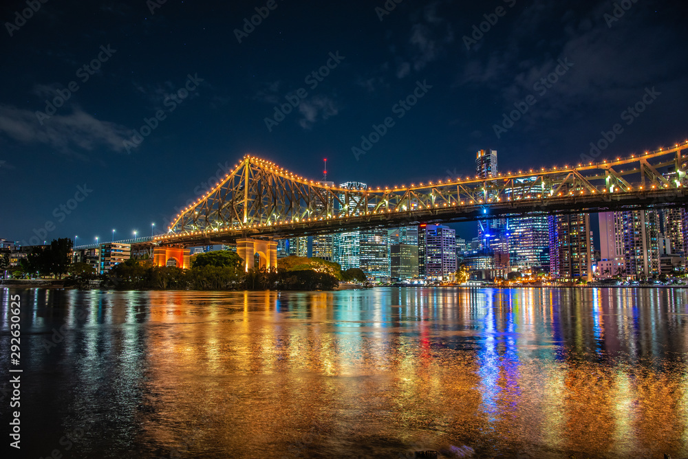 story bridge at night in Brisbane 