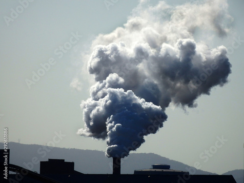 Obraz na płótnie Air pollution smoke from industry