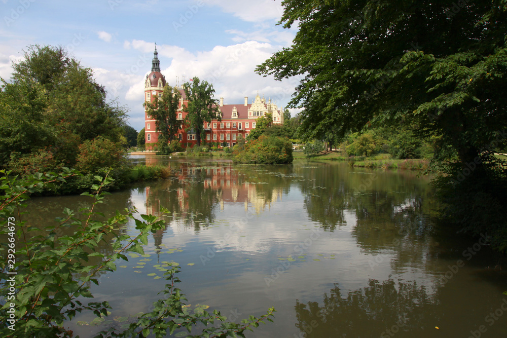 Muskau Park (Muskauer Park, Park Mużakowski), German-Polish border